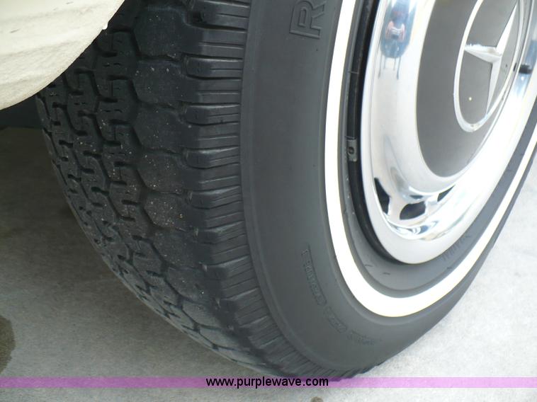 image for item B6365 1974 Mercedes Benz 450SL convertible hard top