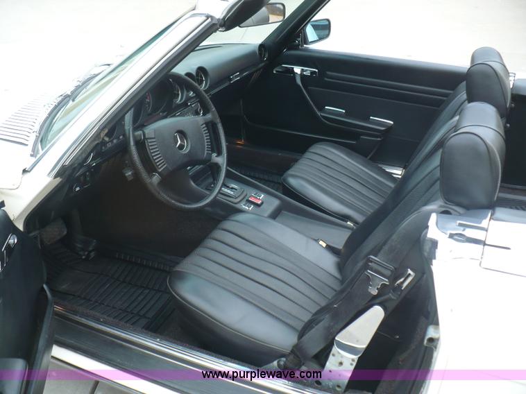 image for item B6365 1974 Mercedes Benz 450SL convertible hard top