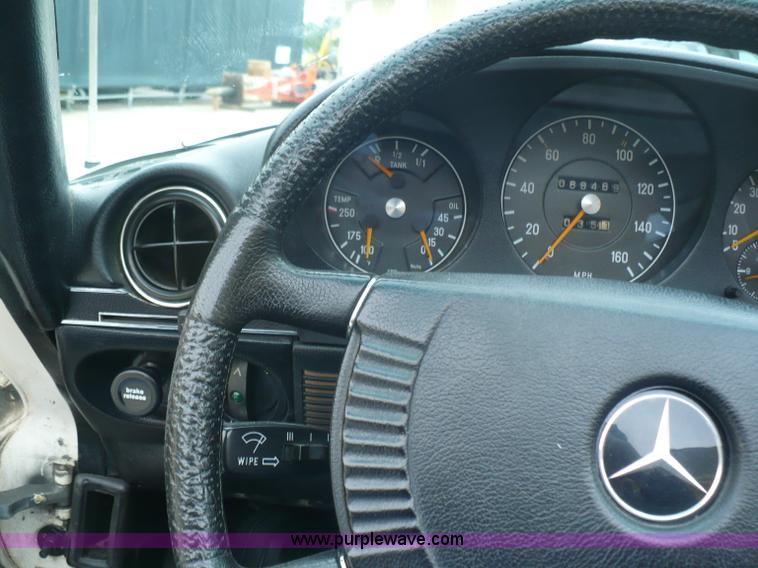 image for item B6365 1974 Mercedes Benz 450SL convertible hard top