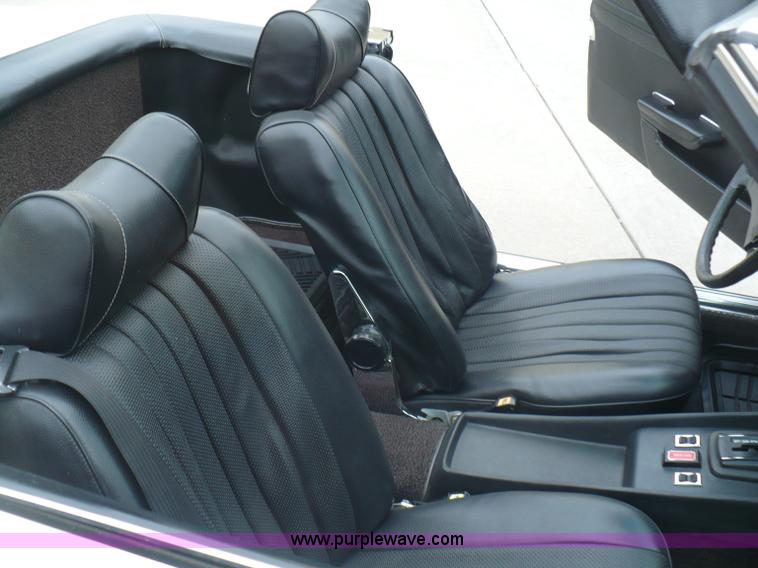 image for item B6365 1974 Mercedes Benz 450SL convertible hard top