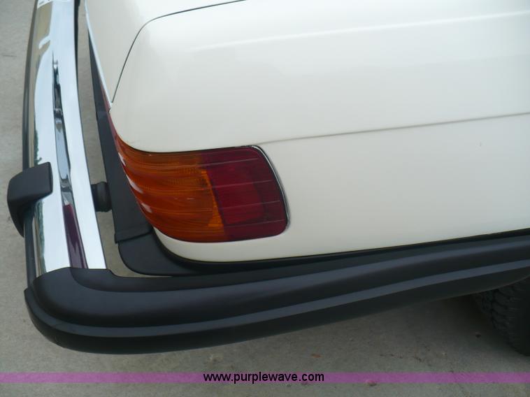 image for item B6365 1974 Mercedes Benz 450SL convertible hard top