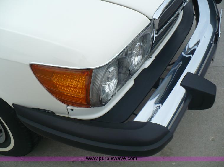 image for item B6365 1974 Mercedes Benz 450SL convertible hard top