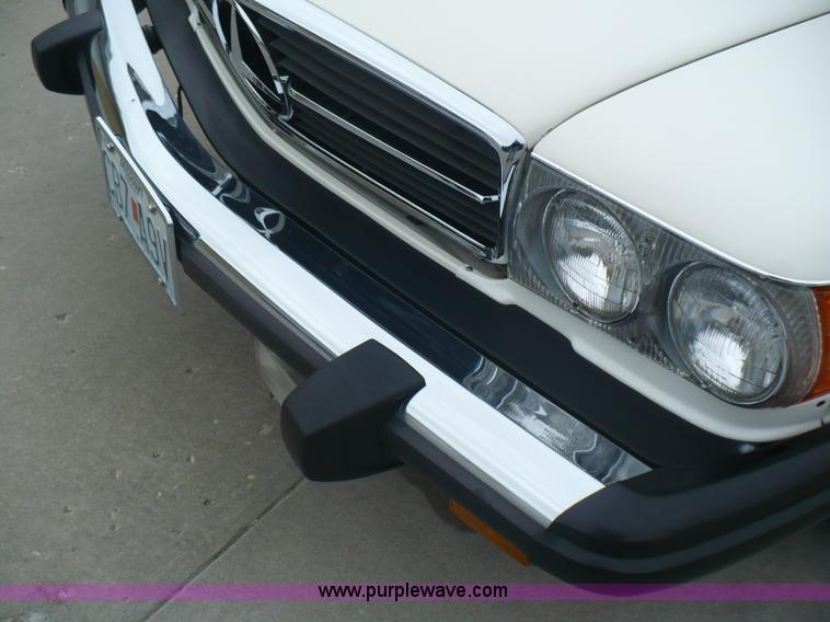 image for item B6365 1974 Mercedes Benz 450SL convertible hard top