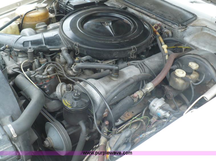 image for item B6365 1974 Mercedes Benz 450SL convertible hard top