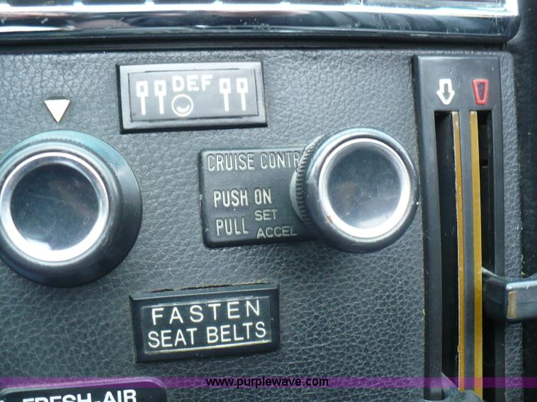 image for item B6365 1974 Mercedes Benz 450SL convertible hard top