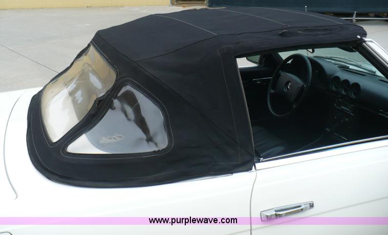 image for item B6365 1974 Mercedes Benz 450SL convertible hard top
