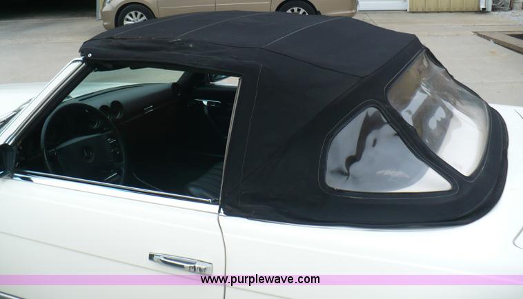 image for item B6365 1974 Mercedes Benz 450SL convertible hard top