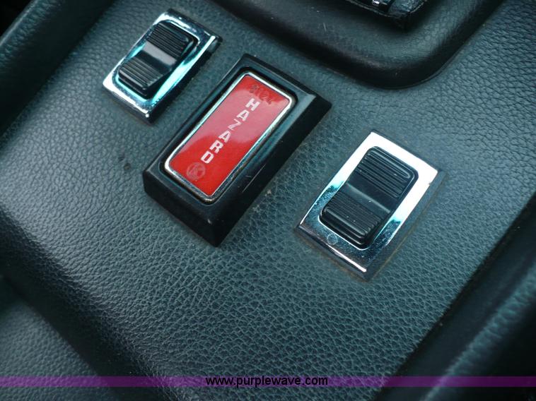 image for item B6365 1974 Mercedes Benz 450SL convertible hard top