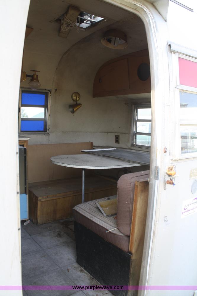 image for item B6609 1957 Avion Coach Corporation T-21 18' camper