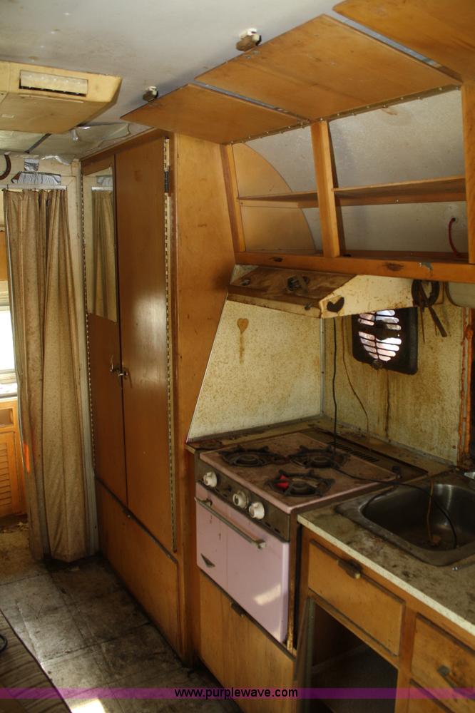 image for item B6609 1957 Avion Coach Corporation T-21 18' camper