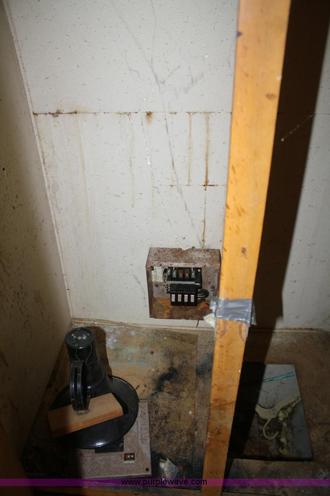 image for item B6609 1957 Avion Coach Corporation T-21 18' camper