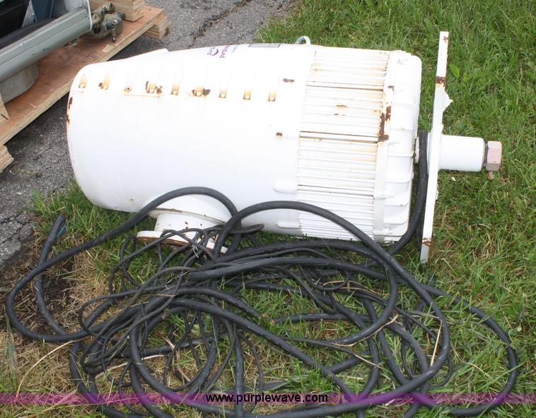 image for item B6619 Used SWG 10 KW wind turbine