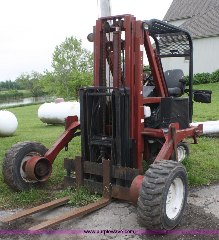 image for item B6620 Manitower 4585 forklift
