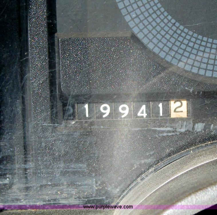 image for item B6716 1989 Chevrolet 1500 Silverado pickup truck