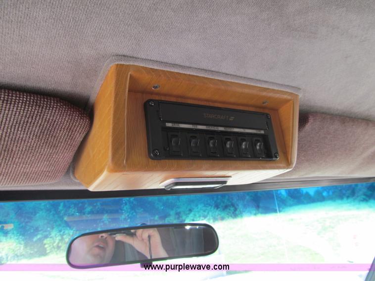 image for item B6717 1987 Chevrolet Starcraft 20 van