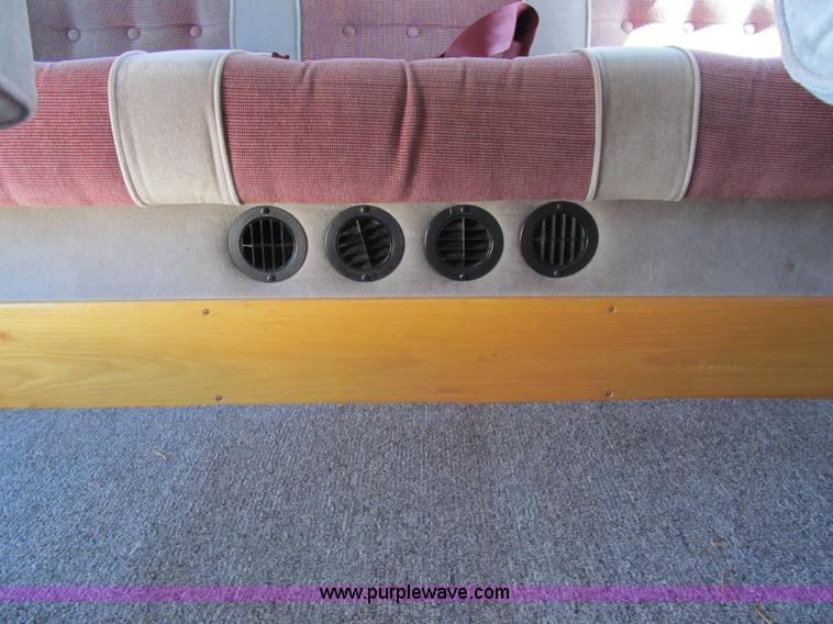 image for item B6717 1987 Chevrolet Starcraft 20 van