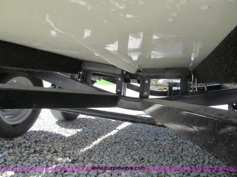 image for item B6721 1965 Oceanic 18' boat