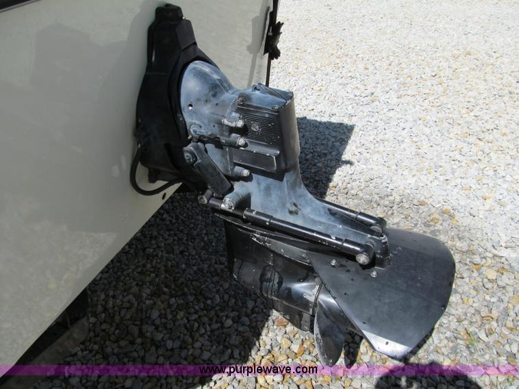 image for item B6721 1965 Oceanic 18' boat