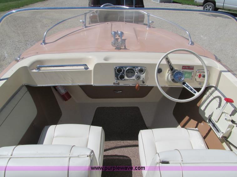 image for item B6721 1965 Oceanic 18' boat