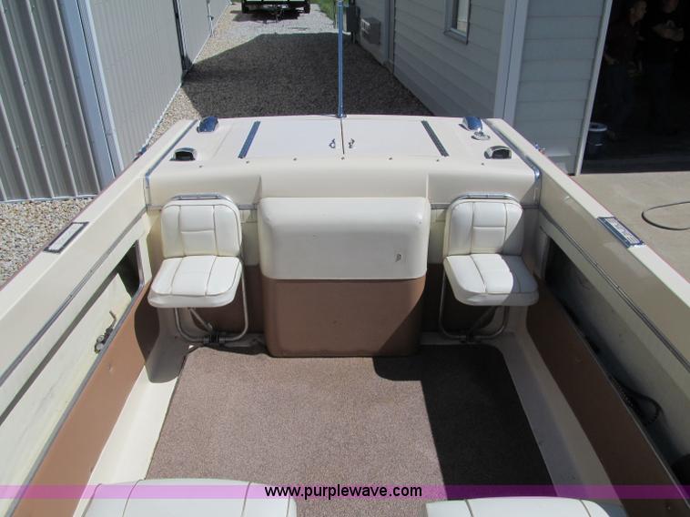 image for item B6721 1965 Oceanic 18' boat