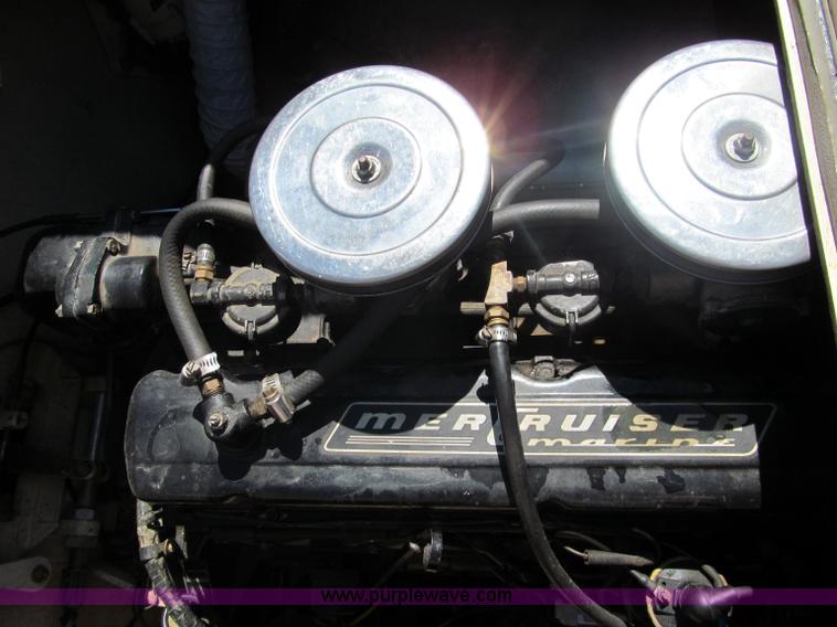 image for item B6721 1965 Oceanic 18' boat