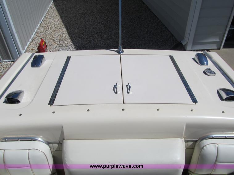 image for item B6721 1965 Oceanic 18' boat