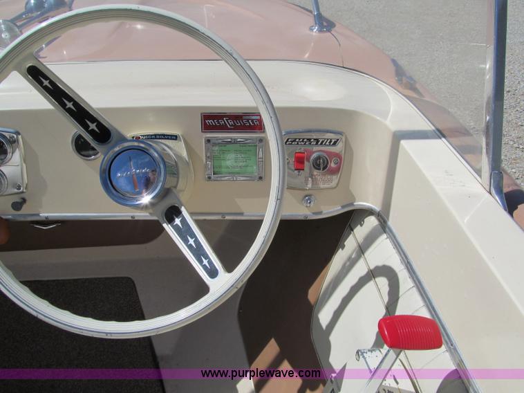 image for item B6721 1965 Oceanic 18' boat