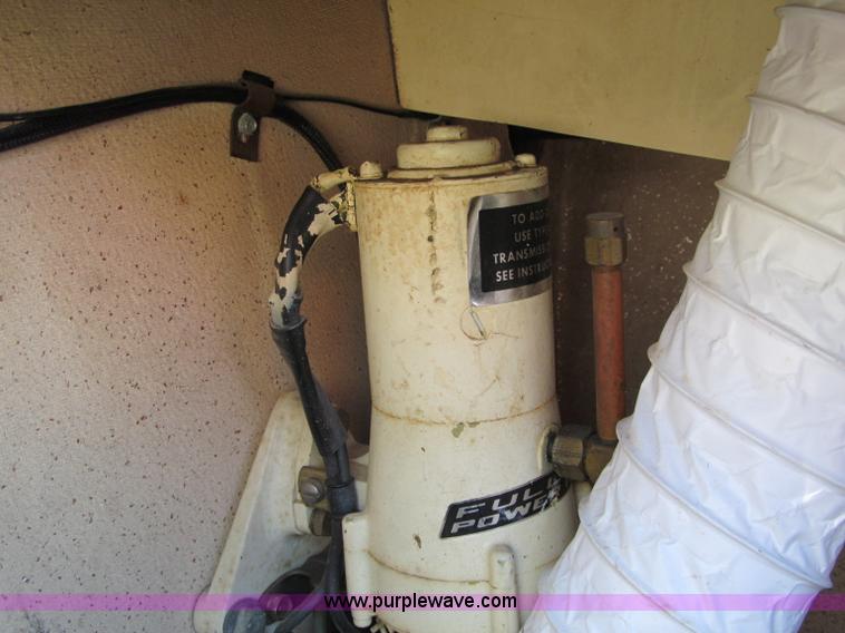 image for item B6721 1965 Oceanic 18' boat