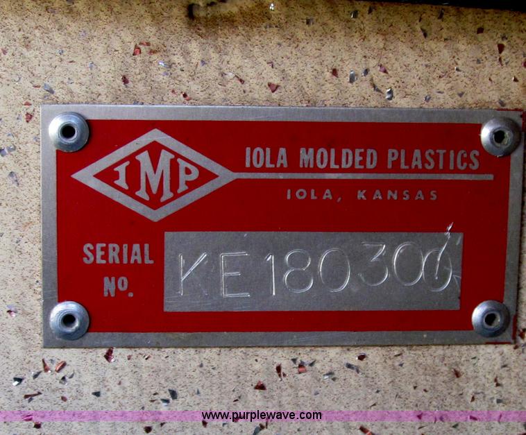 image for item B6721 1965 Oceanic 18' boat