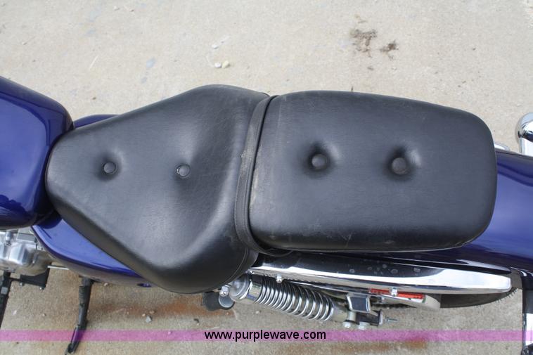 image for item B6857 2007 Suzuki GZ250 motorcycle
