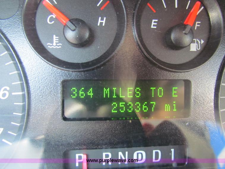 image for item B7231 2007 Ford Taurus SE