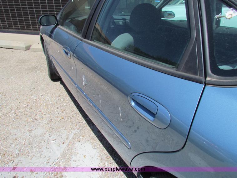 image for item B7231 2007 Ford Taurus SE