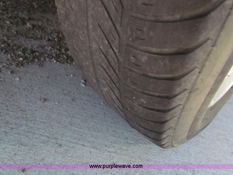 image for item B7231 2007 Ford Taurus SE