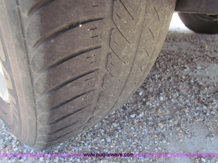 image for item B7231 2007 Ford Taurus SE