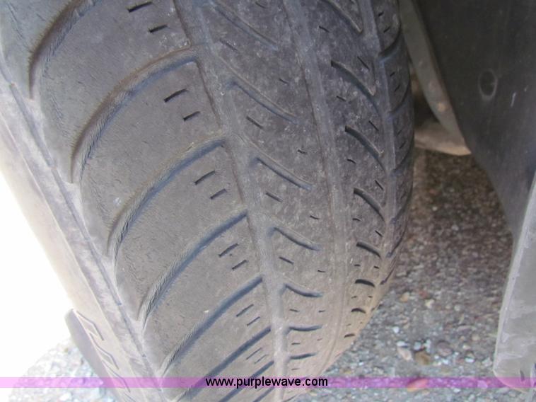 image for item B7231 2007 Ford Taurus SE