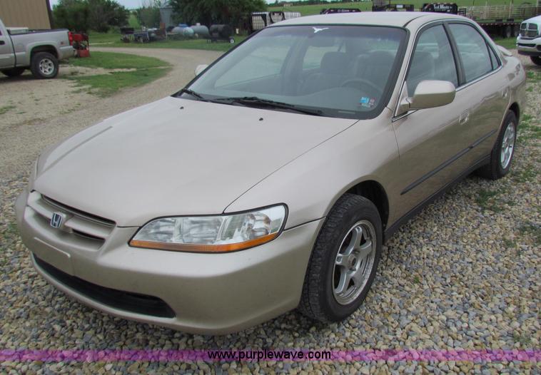 image for item B7251 2000 Honda Accord