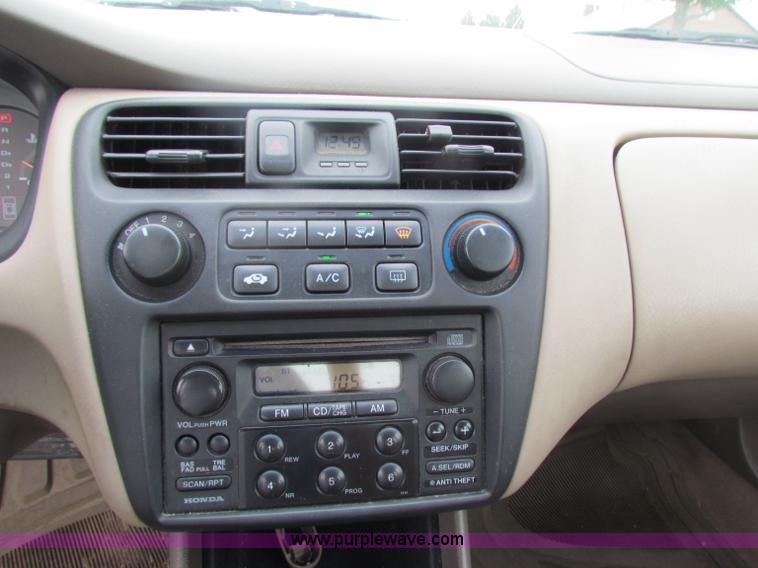 image for item B7251 2000 Honda Accord