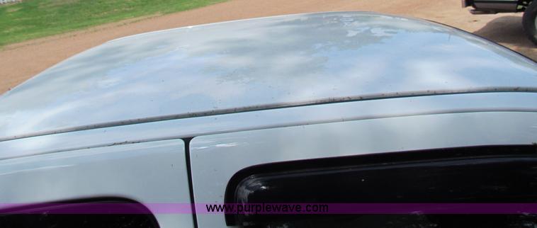 image for item B7254 2005 Chevrolet Colorado extended cab pickup truck