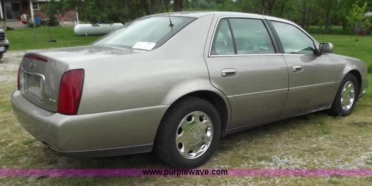 image for item C2086 2001 Cadillac DeVille DHS
