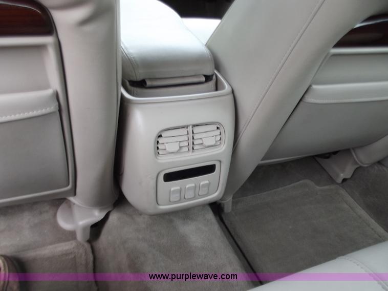 image for item C2086 2001 Cadillac DeVille DHS