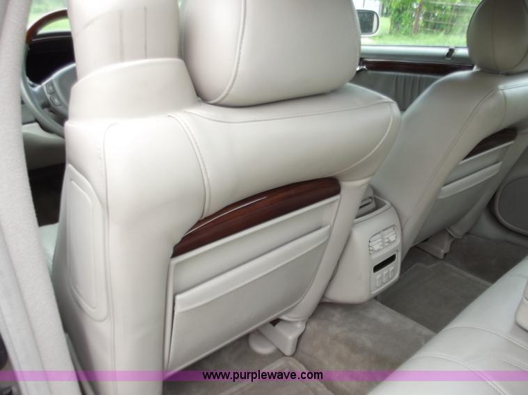 image for item C2086 2001 Cadillac DeVille DHS