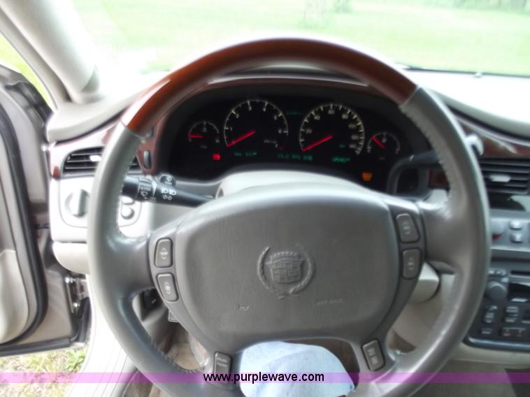 image for item C2086 2001 Cadillac DeVille DHS