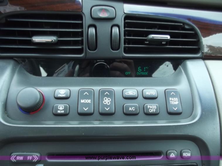 image for item C2086 2001 Cadillac DeVille DHS