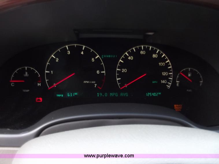 image for item C2086 2001 Cadillac DeVille DHS