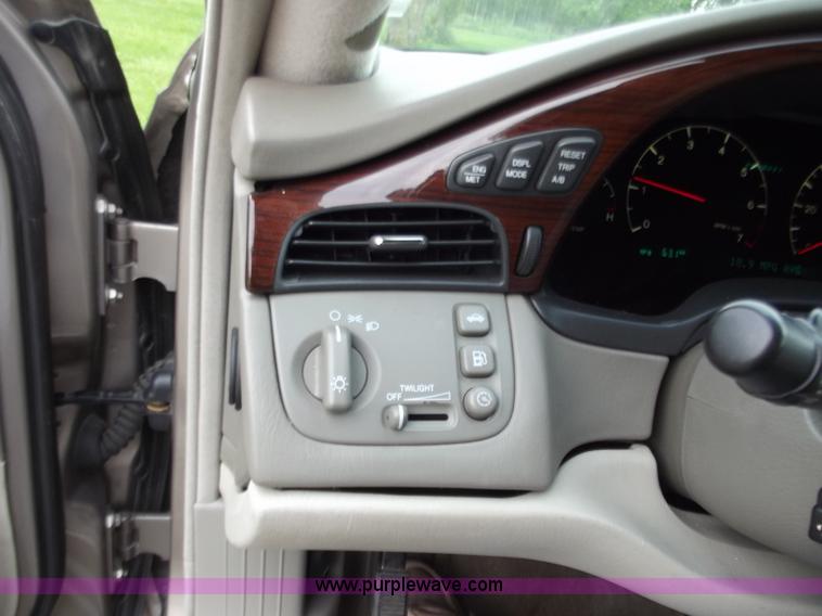 image for item C2086 2001 Cadillac DeVille DHS
