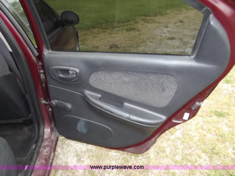 image for item C2087 2002 Dodge Neon SE