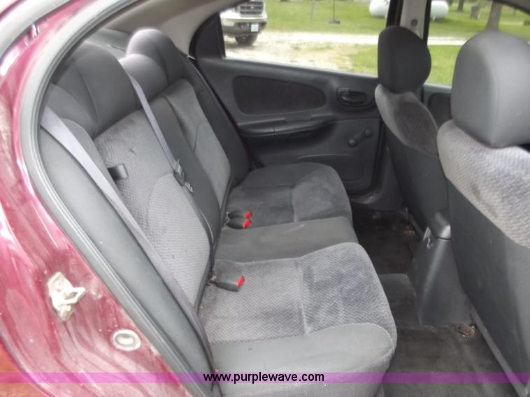 image for item C2087 2002 Dodge Neon SE