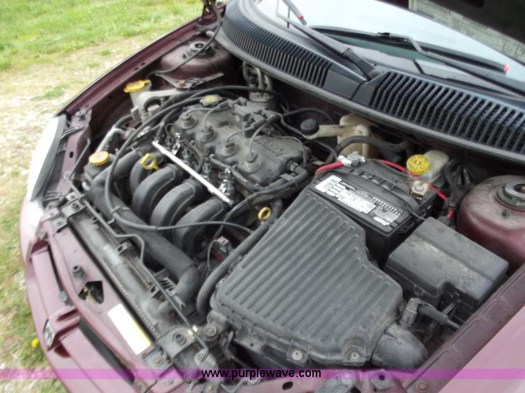 image for item C2087 2002 Dodge Neon SE