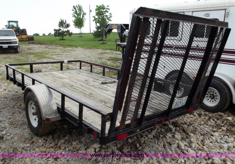 image for item C2090 2003 PJ 7712G 12' utility trailer