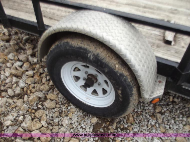 image for item C2090 2003 PJ 7712G 12' utility trailer